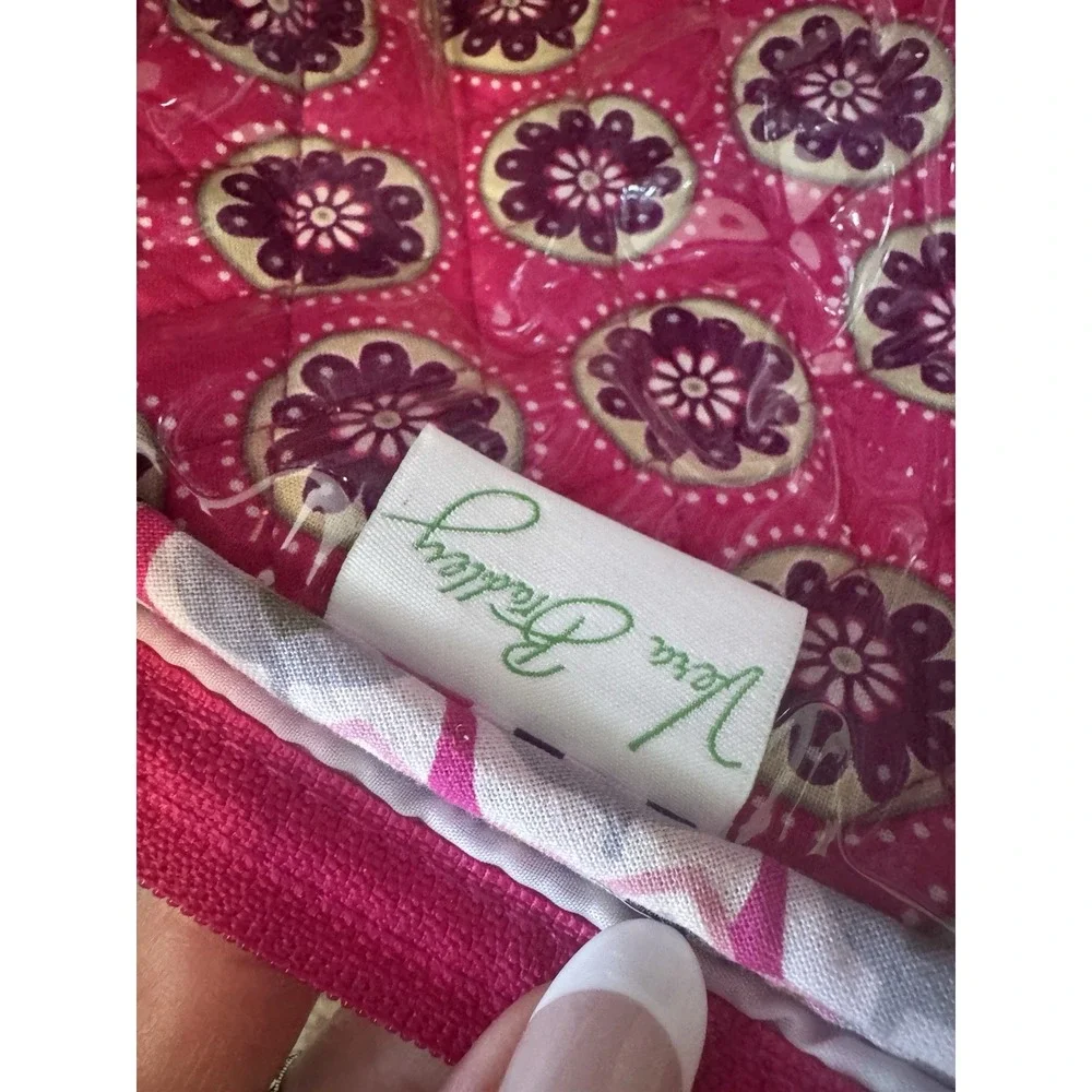 Vera Bradley Very Berry Paisley Hanging Travel Organizer Toiletry Bag Pink Purpl
